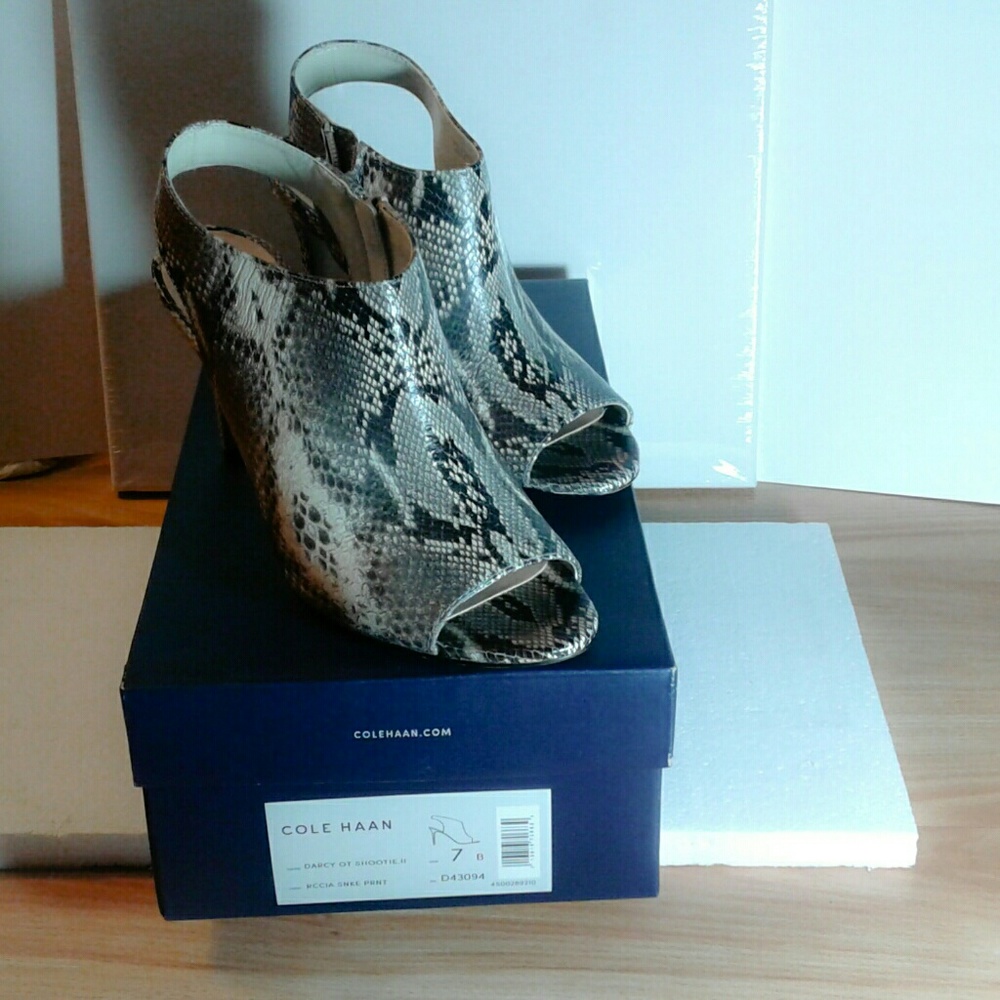 Badd azz Cole Haan  snakeskin heels